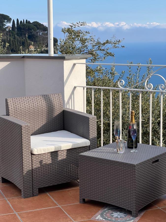 Infinity Experience Casa Vacanza Incantevole Con Terrazzo Scala Exteriör bild