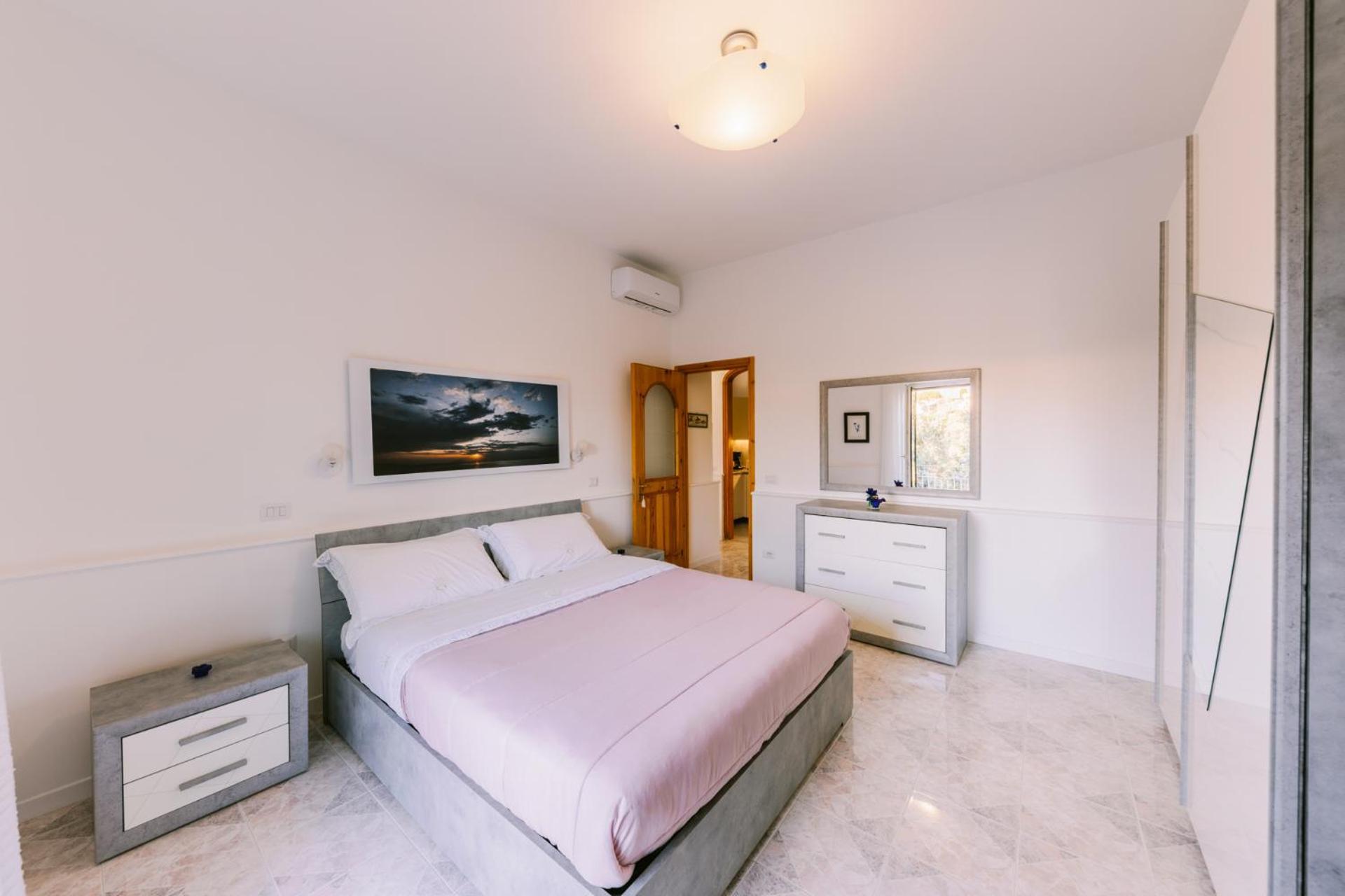 Infinity Experience Casa Vacanza Incantevole Con Terrazzo Scala Exteriör bild